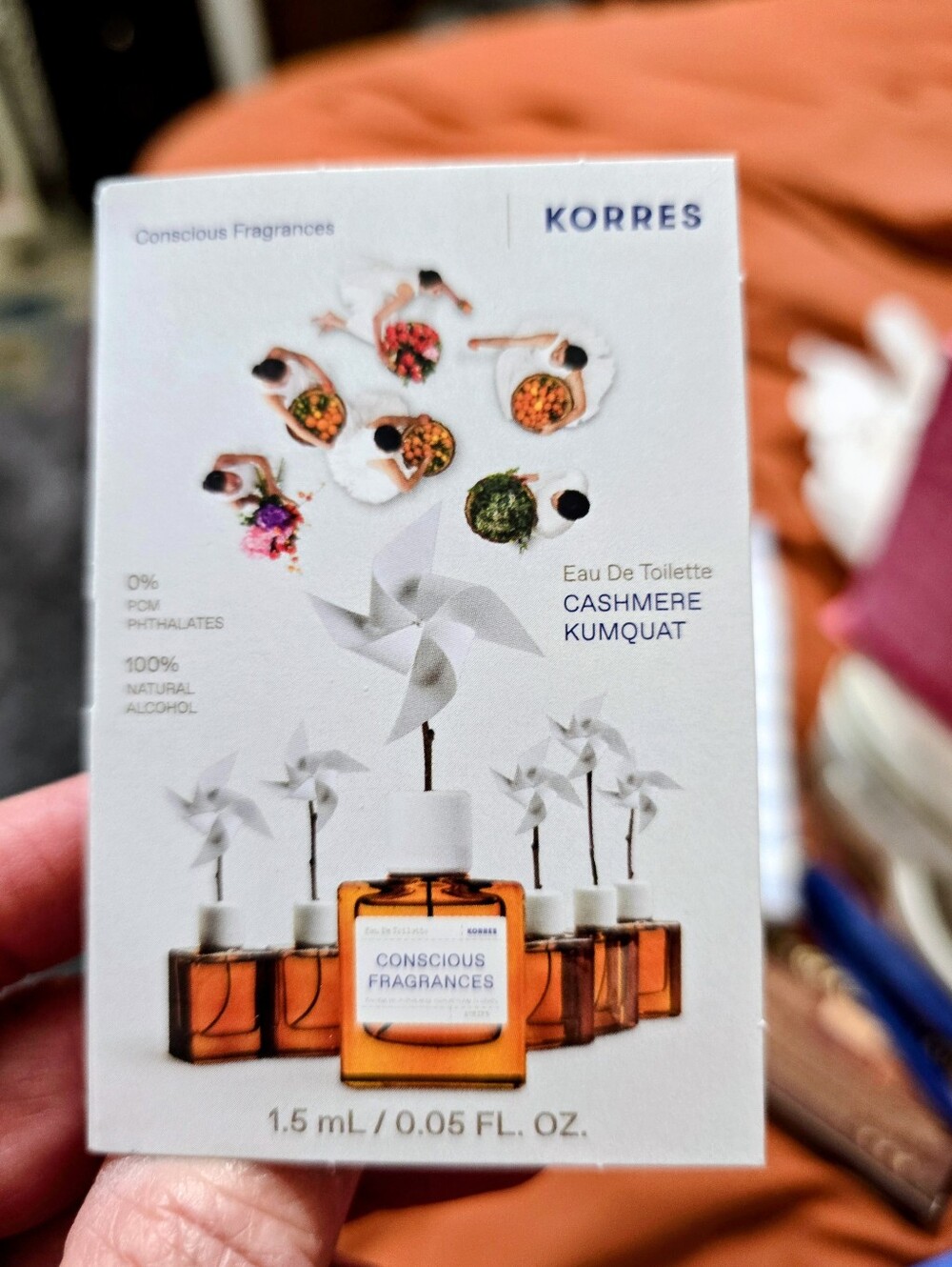 Korres Cashmere Kumquat Sample – Amber & White